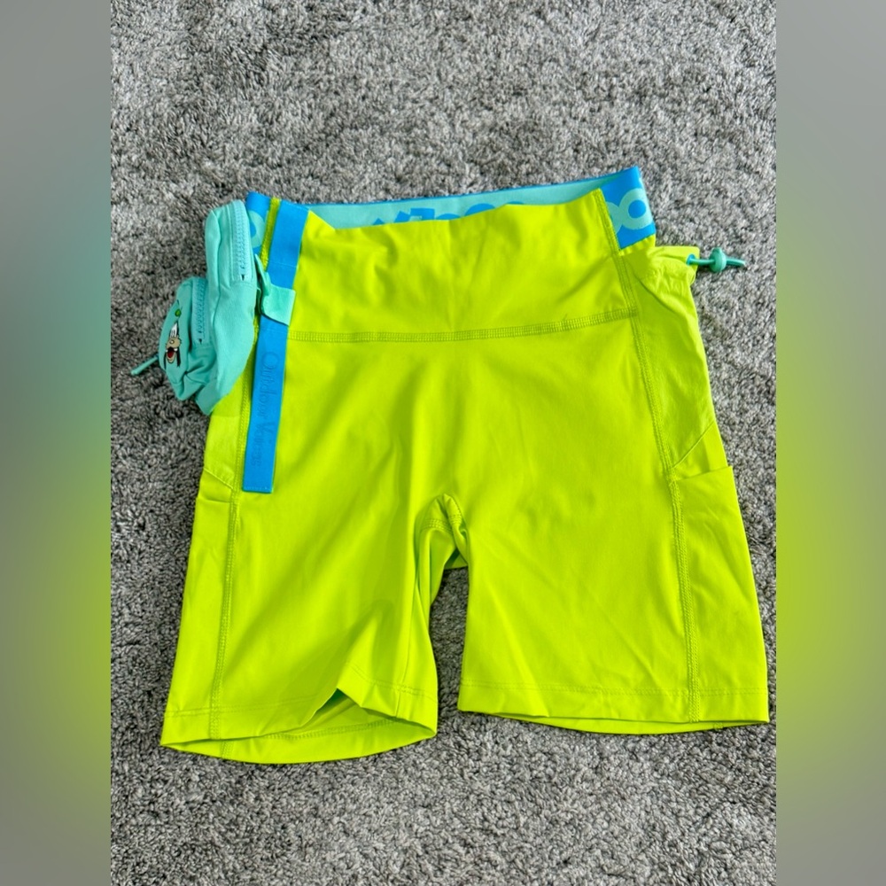 Outdoor Voices x Disney Goofy "Snacks" biker shorts-Lime Green-XS - Picture 3 of 7